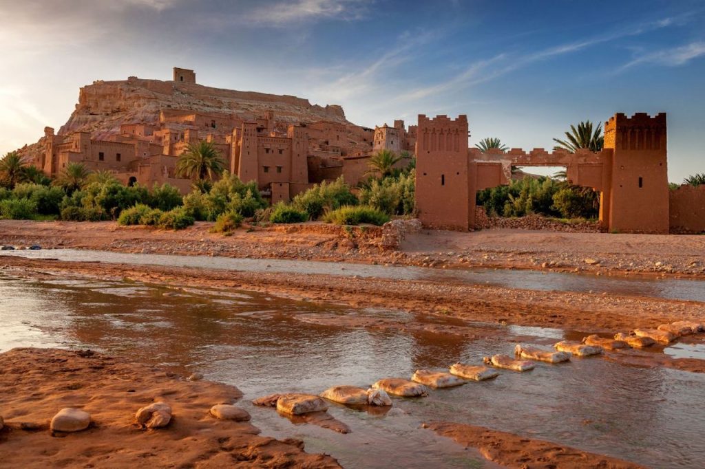 Fes to Marrakech: 2-Day Sahara Tour with Luxury Camp & Camel